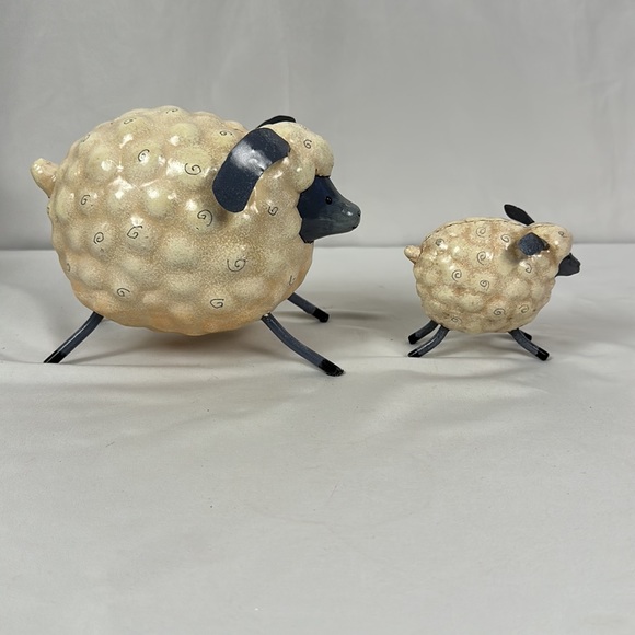 Large and Small Lamb Sheep Metal Home Decor Figurine Statue set of two - Picture 3 of 13